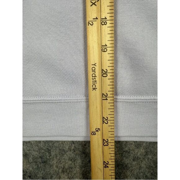 Nike Essentials Sweatshirt Womens Medium Purple Fleece Lined Crewneck Sportswear - Picture 5 of 6